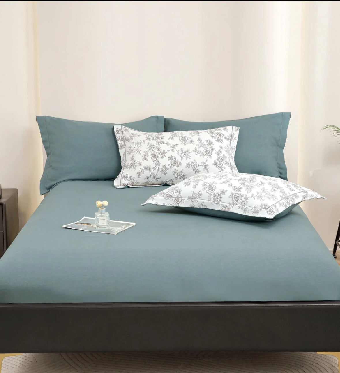 Design Floral Subtil Set Lenjerie Premium de Pat 6 Piese Moale si Confortabil