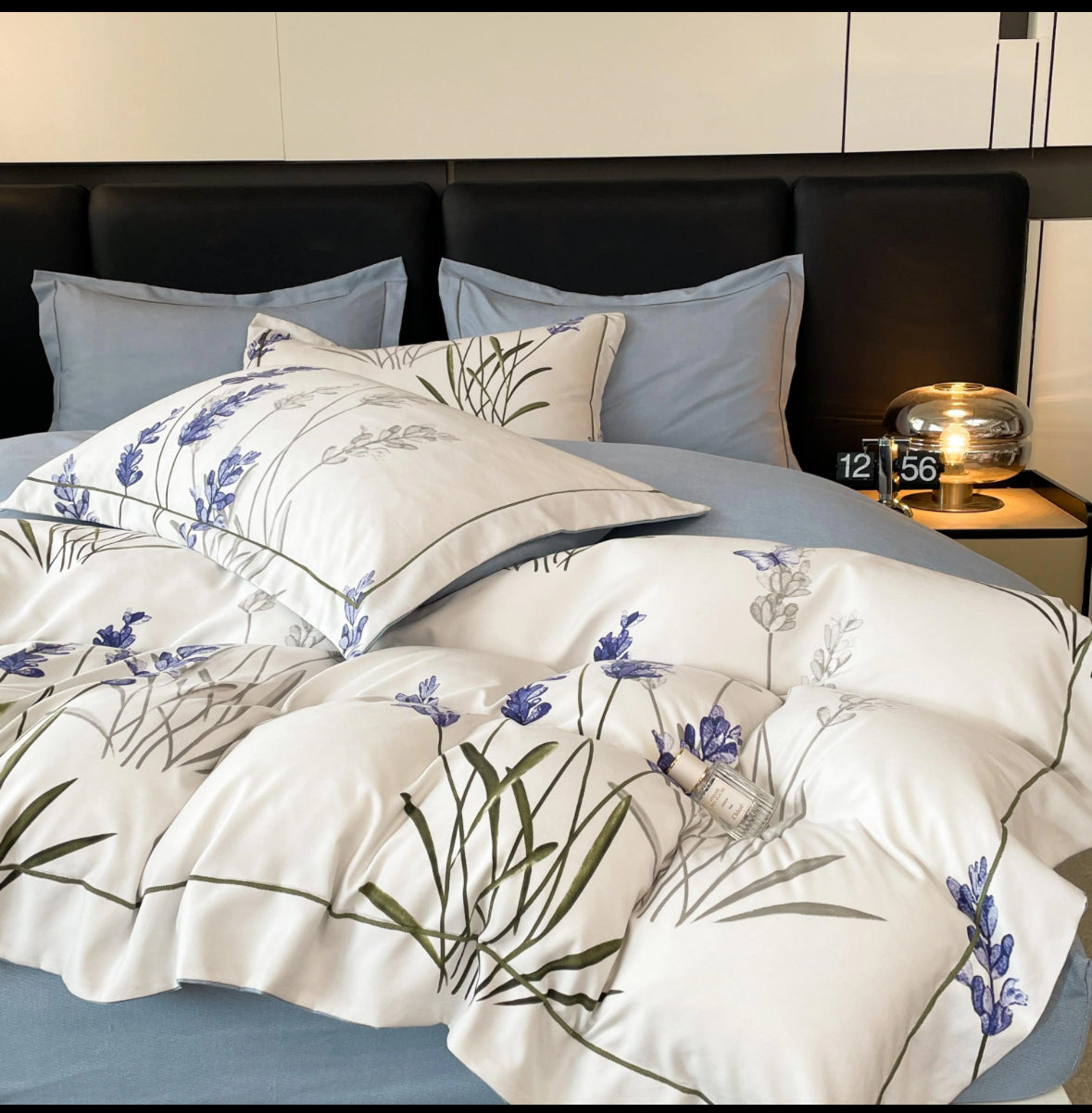 Vis de Lavanda-Set Lenjerie de Pat 6 Piese Moale si Confortabil