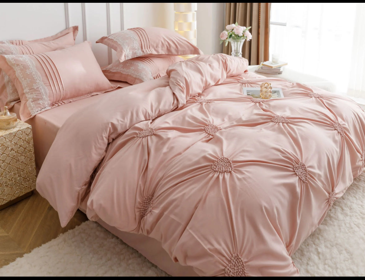 Lenjerie de Lux tip Jacquard Satinat cu pliuri brodate,6 Piese