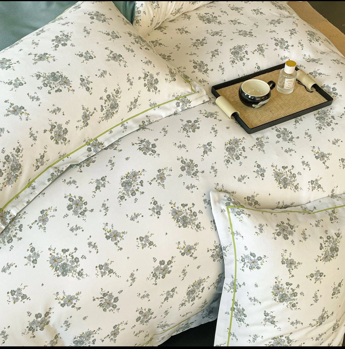 Eleganta Florala-Set Lenjerie de Pat 6 Piese Moale si Confortabil