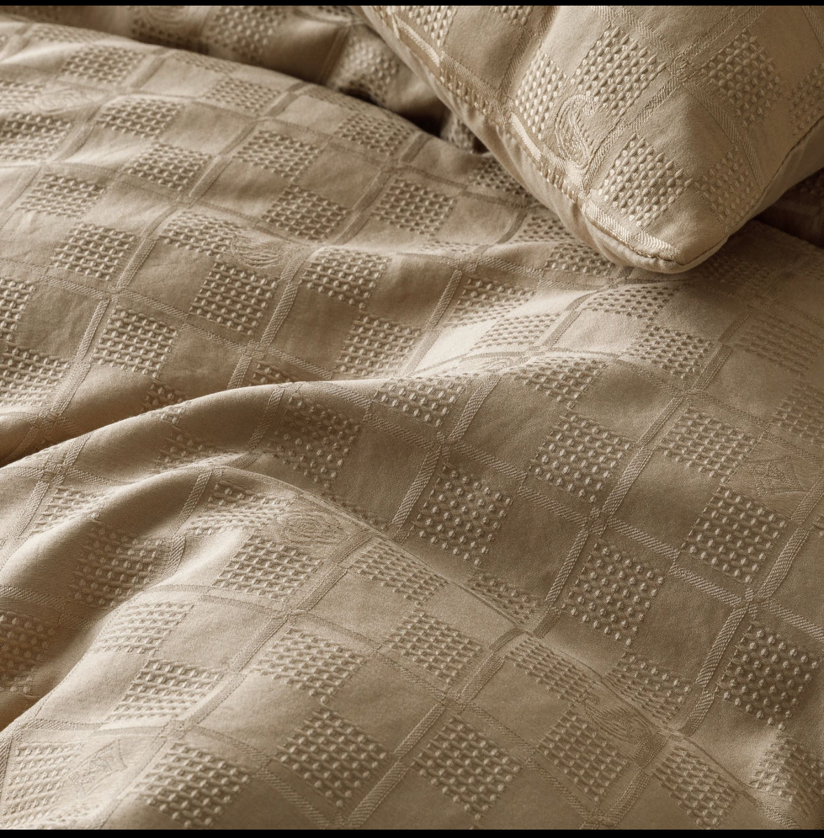 Lenjerie de Pat Dublu cu elastic ,JACQUARD PREMIUM,6 piese