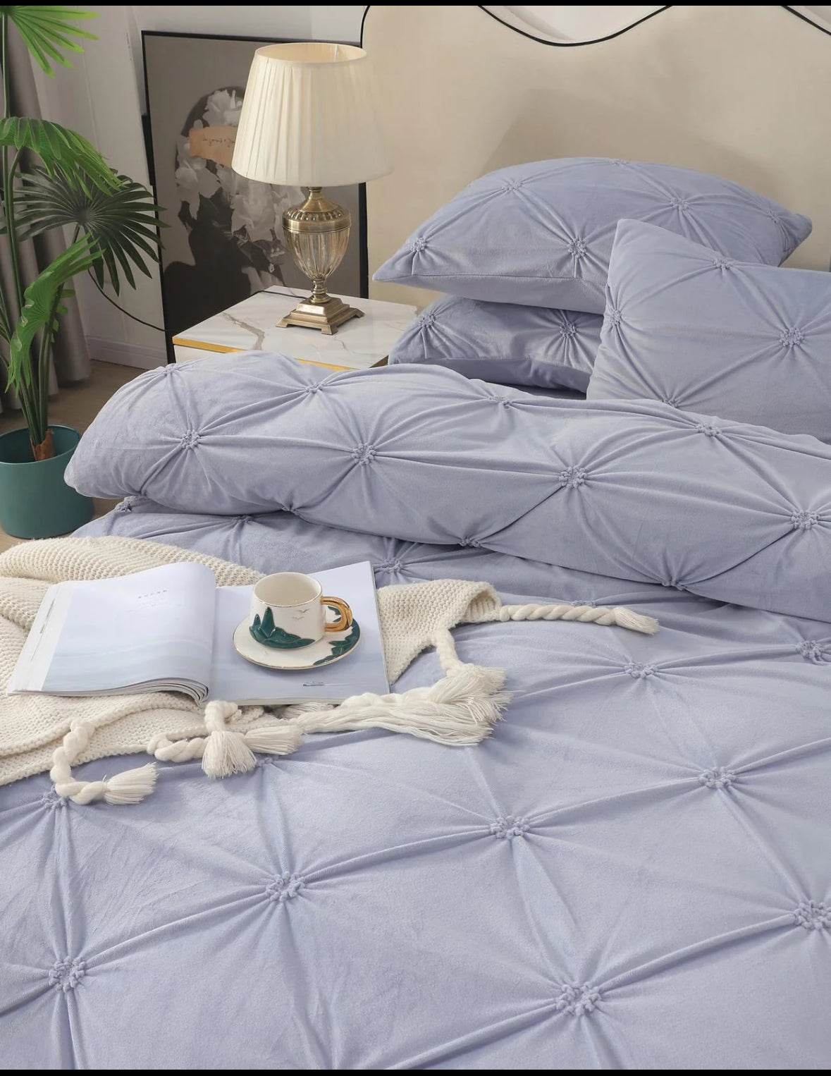 Lenjerie Premium tip Catifea cu Pliuri Brodate