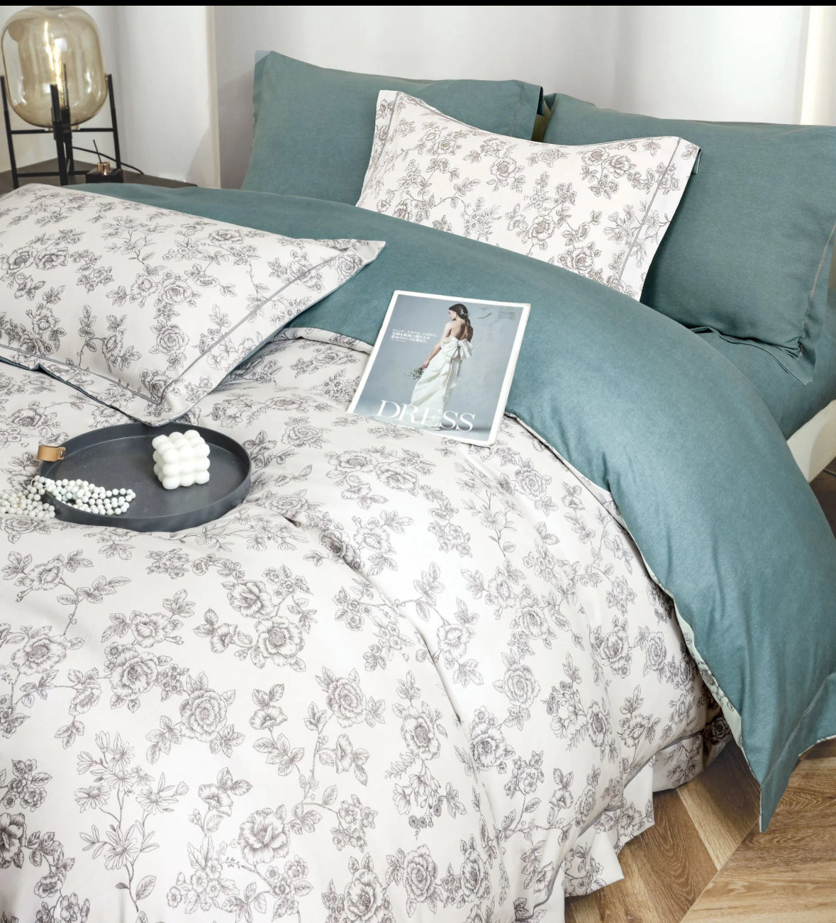 Design Floral Subtil Set Lenjerie Premium de Pat 6 Piese Moale si Confortabil