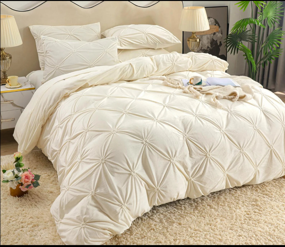 Lenjerie Premium tip Catifea cu Pliuri Brodate