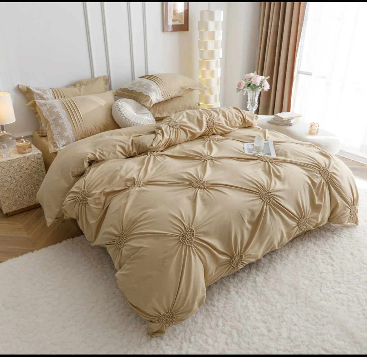 Lenjerie de Lux tip Jacquard Satinat cu pliuri brodate,6 Piese
