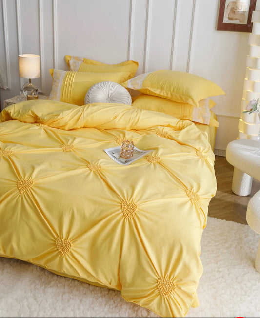 Lenjerie de Lux tip Jacquard Satinat cu pliuri brodate,6 Piese