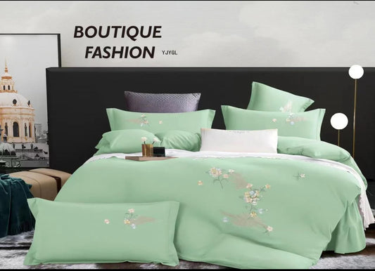 Lenjerie tip bumbac fin cu broderie,4 piese