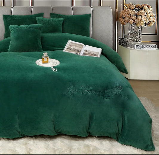 Lenjerie PREMIUM imitatie blana de iepure cu fir scurt,6 piese